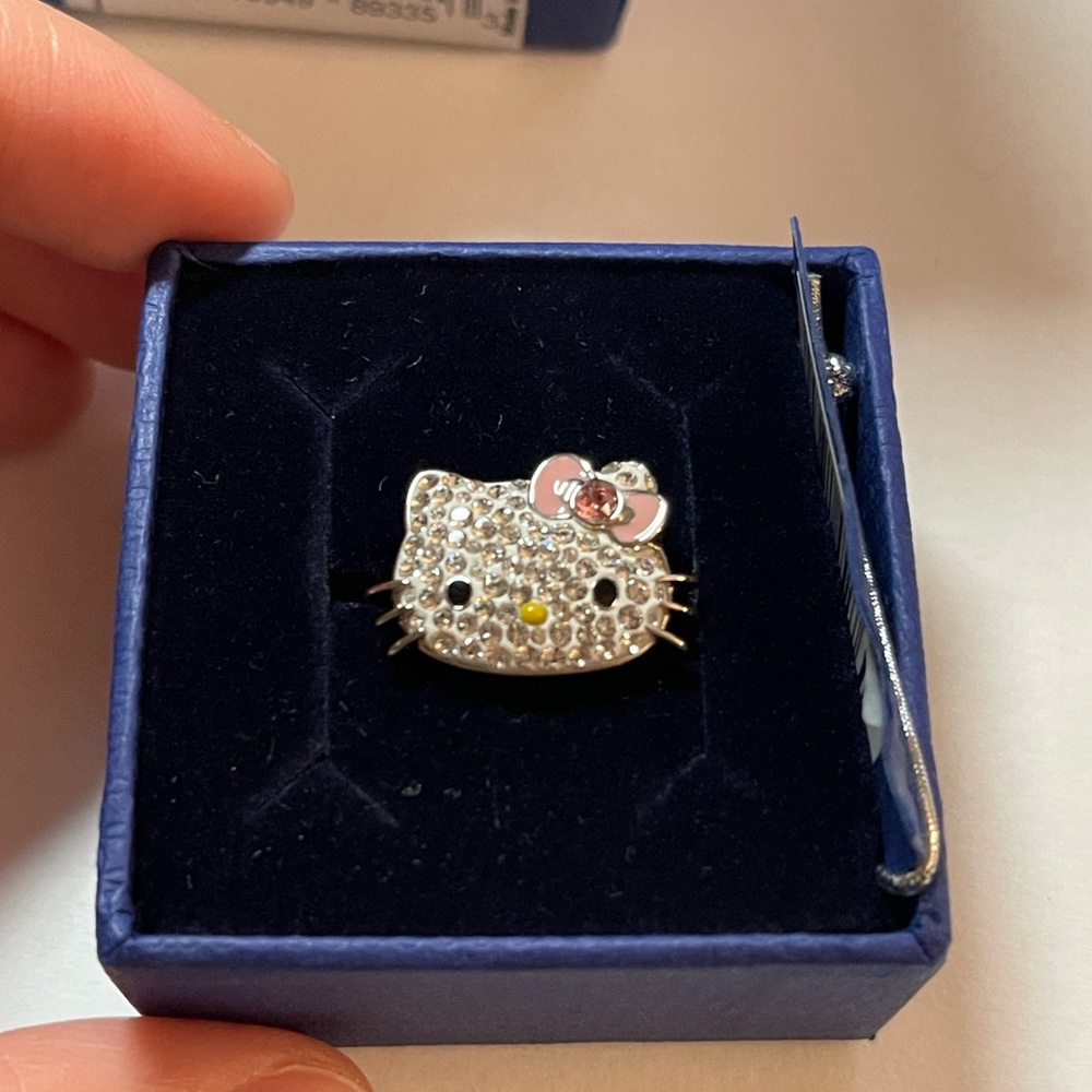 Swarovski HelloKitty Ring Size 55